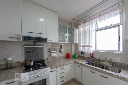 Apartamento à venda com 173m², 4 quartos e 2 vagasCozinha