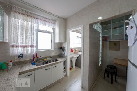 Apartamento à venda com 173m², 4 quartos e 2 vagasCozinha