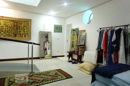 Casa à venda com 424m², 5 quartos e 4 vagasHall