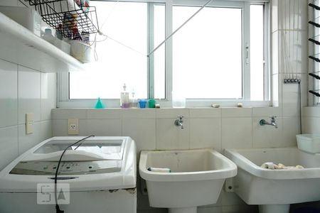 Casa à venda com 424m², 5 quartos e 4 vagasÁrea de Serviço