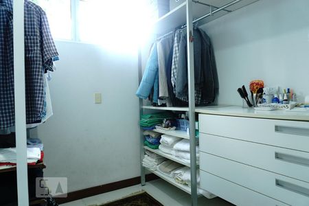 Casa à venda com 424m², 5 quartos e 4 vagasCloset da Suíte 5
