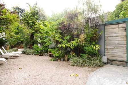 Casa à venda com 424m², 5 quartos e 4 vagasÁrea Externa - Jardim