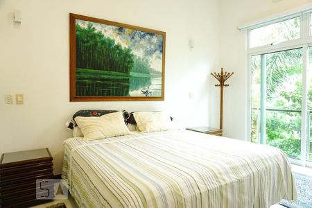 Casa à venda com 424m², 5 quartos e 4 vagasSuíte 2