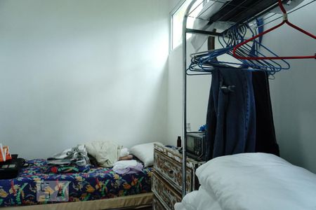 Casa à venda com 424m², 5 quartos e 4 vagasQuarto de Serviço