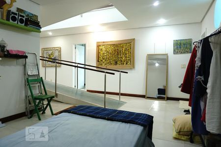 Casa à venda com 424m², 5 quartos e 4 vagasHall