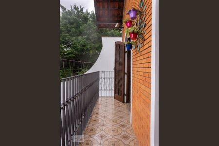 Casa à venda com 194m², 3 quartos e 3 vagasVaranda Suíte 1