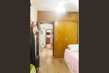 Casa à venda com 194m², 3 quartos e 3 vagasSuíte 3