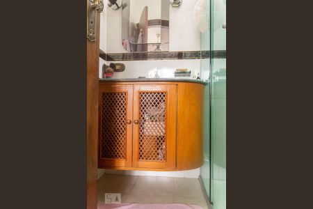 Casa à venda com 194m², 3 quartos e 3 vagasBanheiro 1 Suíte 1