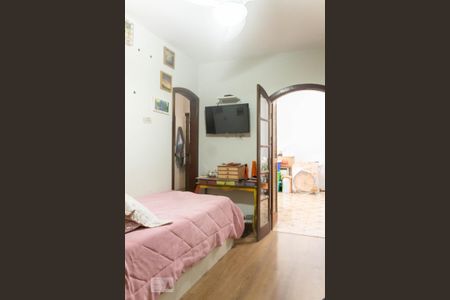 Casa à venda com 194m², 3 quartos e 3 vagasSuíte 3