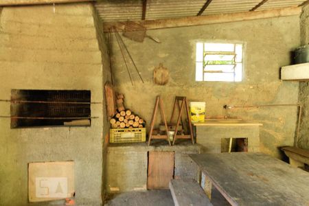 Casa à venda com 2270m², 3 quartos e 4 vagas Casa à venda com 2270m², 3 quartos e 4 vagasChurrasqueira