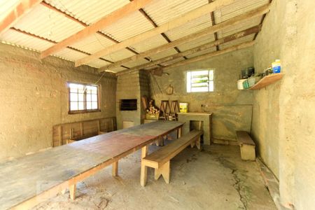 Casa à venda com 2270m², 3 quartos e 4 vagas Casa à venda com 2270m², 3 quartos e 4 vagasChurrasqueira