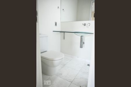 Apartamento para alugar com 70m², 2 quartos e 1 vagaSuíte