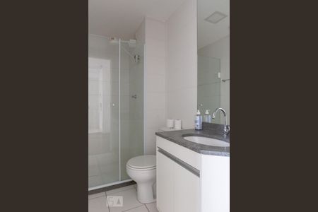 Banheiro de apartamento à venda com 1 quarto, 33m² em Jardim Peri, São Paulo