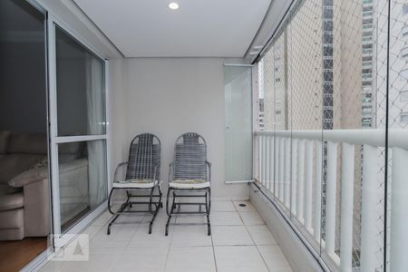 Apartamento para alugar com 79m², 3 quartos e 2 vagasVaranda