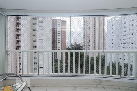 Apartamento para alugar com 79m², 3 quartos e 2 vagasVaranda