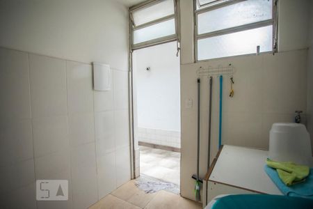 Casa à venda com 350m², 3 quartos e 8 vagasÁrea de Serviço