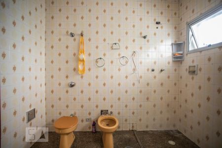 Casa à venda com 350m², 3 quartos e 8 vagasBanheiro Suíte