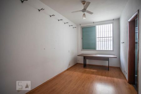 Casa à venda com 350m², 3 quartos e 8 vagasSuíte