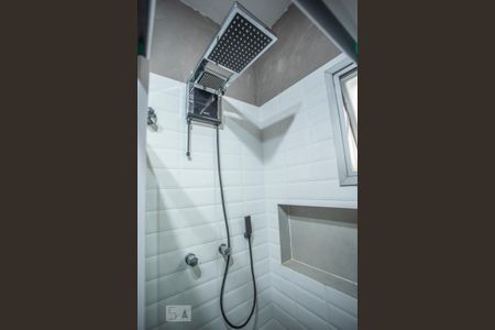 Casa à venda com 350m², 3 quartos e 8 vagasBanheiro Suíte - Chuveiro