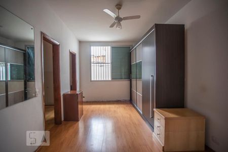 Casa à venda com 350m², 3 quartos e 8 vagasSuíte 2