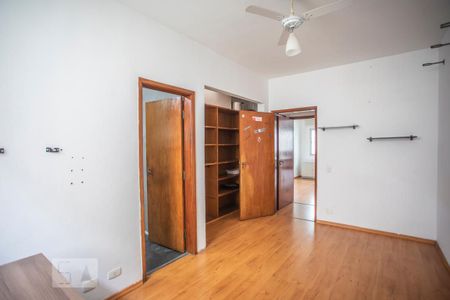 Casa à venda com 350m², 3 quartos e 8 vagasSuíte