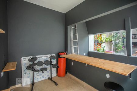 Casa à venda com 350m², 3 quartos e 8 vagasQuarto de Serviço