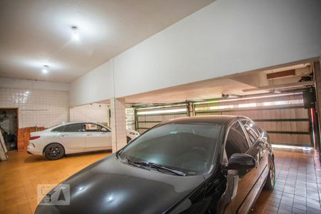 Casa à venda com 350m², 3 quartos e 8 vagasGaragem