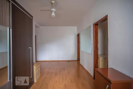 Casa à venda com 350m², 3 quartos e 8 vagasSuíte 2