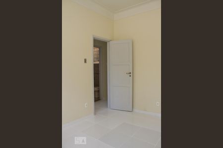 Quarto 01 de apartamento para alugar com 2 quartos, 90m² em Riachuelo, Rio de Janeiro