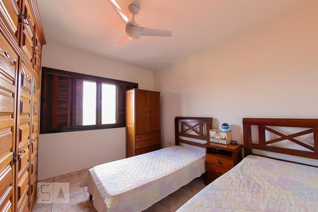 Casa à venda com 250m², 3 quartos e 2 vagasSuite 2