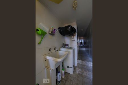 Casa à venda com 250m², 3 quartos e 2 vagasArea de Serviço