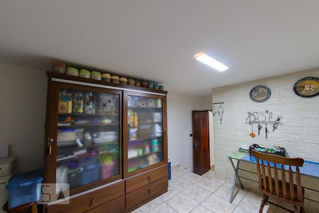 Casa à venda com 250m², 3 quartos e 2 vagasSuite 3