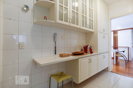 Apartamento para alugar com 100m², 3 quartos e 2 vagasCozinha
