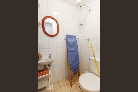 Apartamento para alugar com 100m², 3 quartos e 2 vagasBanheiro de Serviço