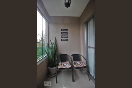 Apartamento à venda com 63m², 2 quartos e 1 vagaVaranda