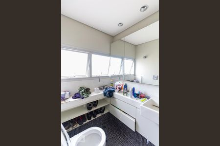 Apartamento à venda com 200m², 2 quartos e 3 vagasBanheiro da Suíte