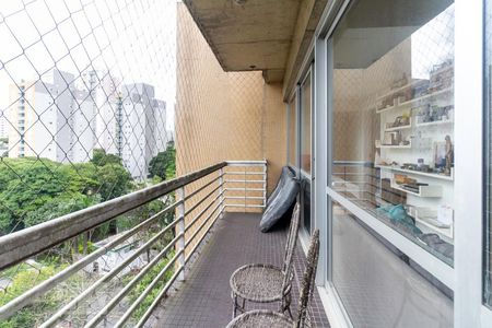 Apartamento à venda com 200m², 2 quartos e 3 vagasVista da Varanda Inferior