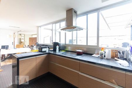 Apartamento à venda com 200m², 2 quartos e 3 vagasCozinha