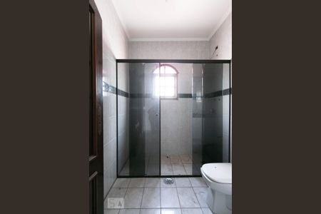 Casa para alugar com 500m², 2 quartos e 6 vagas Casa para alugar com 500m², 2 quartos e 6 vagasBanheiro