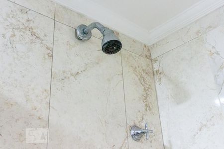 Apartamento à venda com 166m², 4 quartos e 2 vagasChuveiro