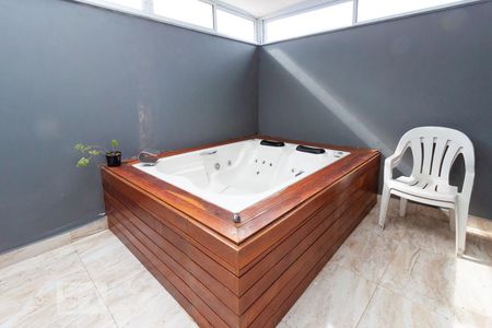 Apartamento à venda com 166m², 4 quartos e 2 vagasJacuzzi