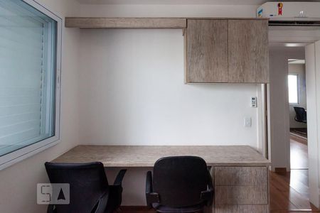 Apartamento à venda com 166m², 4 quartos e 2 vagasQuarto 2