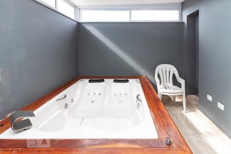 Apartamento à venda com 166m², 4 quartos e 2 vagasJacuzzi