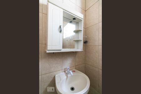 Casa para alugar com 80m², 2 quartos e 1 vagaBanheiro 