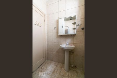 Casa para alugar com 80m², 2 quartos e 1 vagaBanheiro 