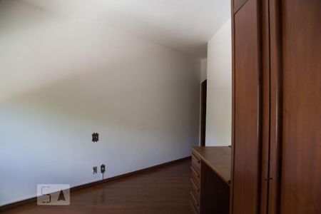 Casa para alugar com 463m², 4 quartos e 4 vagasSuíte 3
