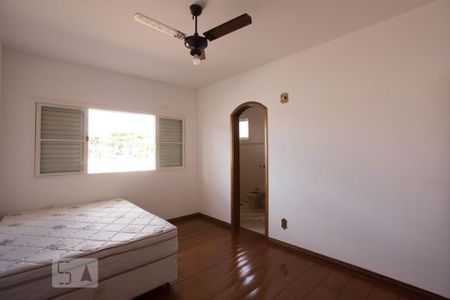Casa para alugar com 463m², 4 quartos e 4 vagasSuíte 1