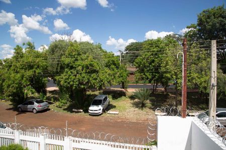 Casa para alugar com 463m², 4 quartos e 4 vagasVista da janela da suíte 3