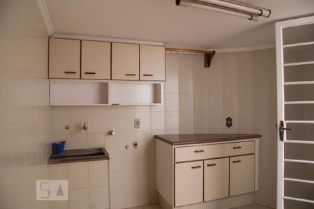 Casa para alugar com 463m², 4 quartos e 4 vagasÁrea de serviço