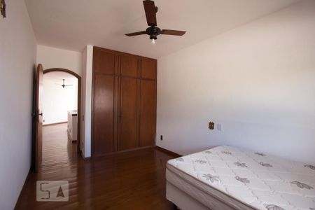 Casa para alugar com 463m², 4 quartos e 4 vagasSuíte 1